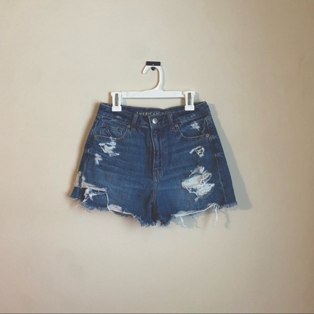 American Eagle ripped mom jean shorts